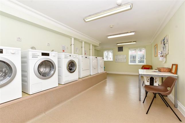 Flat for sale in Bingham Road, Croydon, Surrey