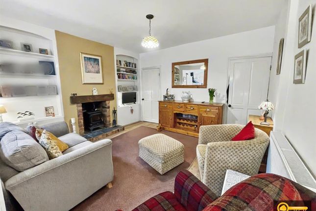 43, Hill Top, Coventry photo 3
