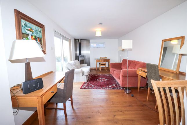13, Byron Square, Trumpington photo 4