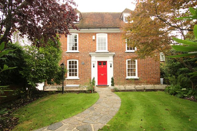 Thumbnail Detached house to rent in Chislehurst Road, Orpington
