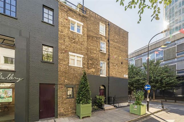 Thumbnail Flat for sale in Conway Street, London