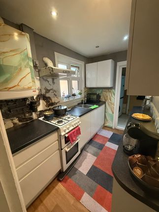 Chaucer Avenue, Hounslow photo 2