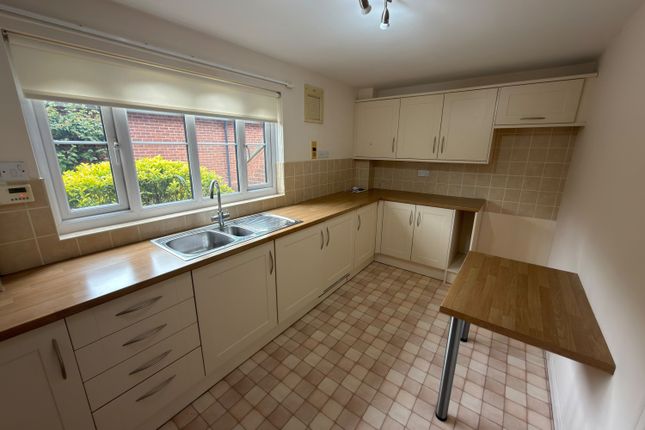 32, Four Winds Court, Hartlepool photo 4