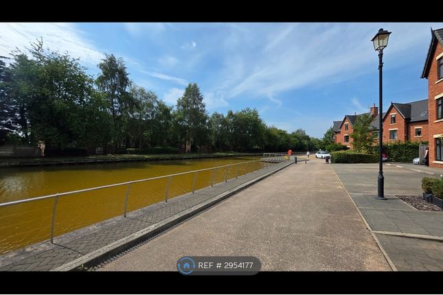 Apartment, Brindley House Waters Way, Worsley, Manchester photo 2