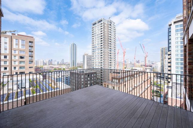 Flat for sale in Sayer Street, Elephant And Castle