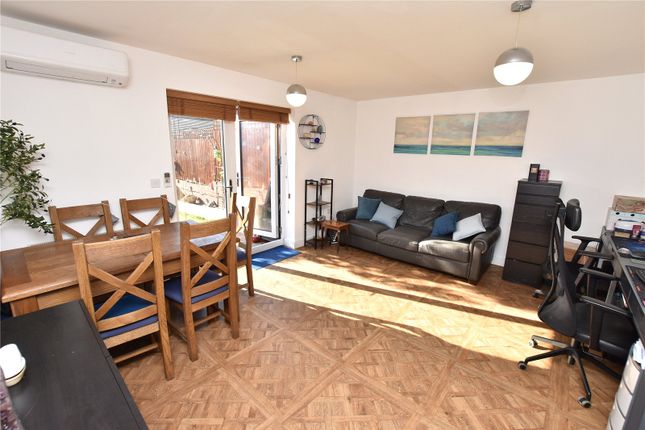 30, Magnolia Road, Leeds photo 2