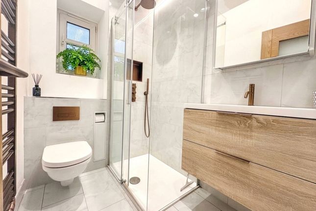 16 Chiswell Square, London photo 4