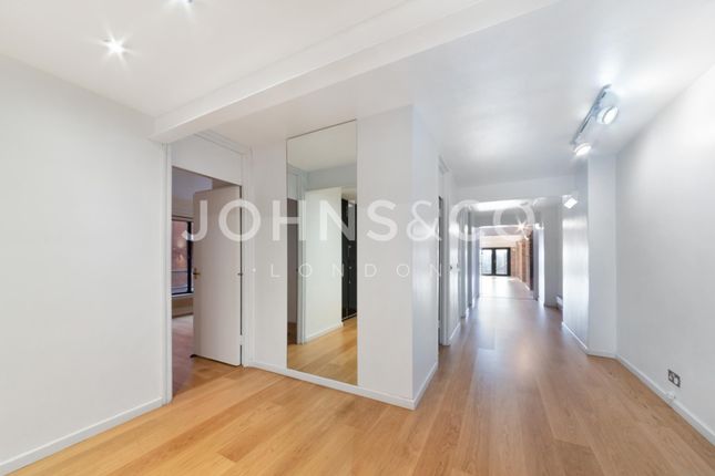 Flat to rent in St. Johns Wharf, Wapping High Street