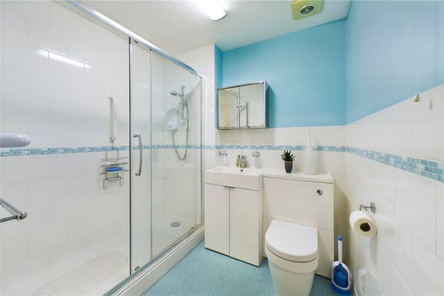 Flat for sale in Belloc Close, Pound Hill, Crawley, West Sussex