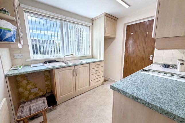 8, Grey Avenue, Cramlington photo 3
