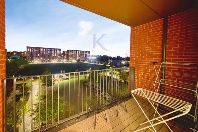 Thonrey Close, Greater London photo 2