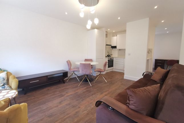 Flat to rent in Avonmore Road, London
