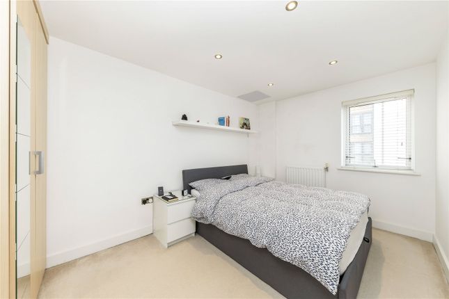 Flat for sale in Fairthorn Road, Charlton