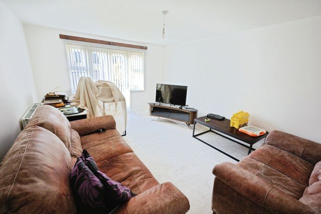 6, Maling Close, Bishop Auckland photo 2