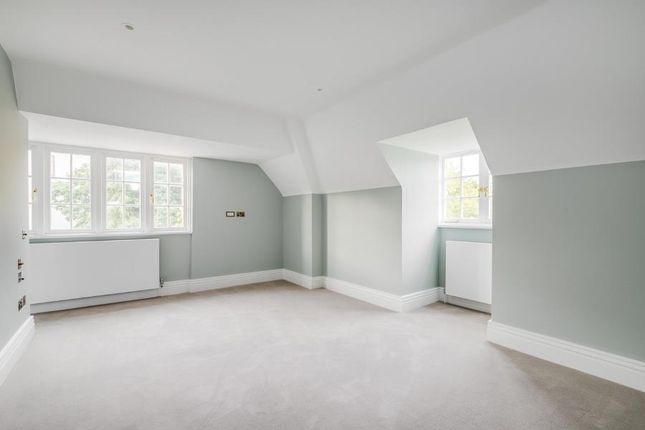 Detached house to rent in The Bishops Avenue, Hampstead Garden Suburb, London