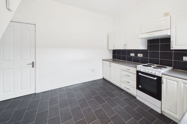 28 Beatrice Road, Bolton photo 3