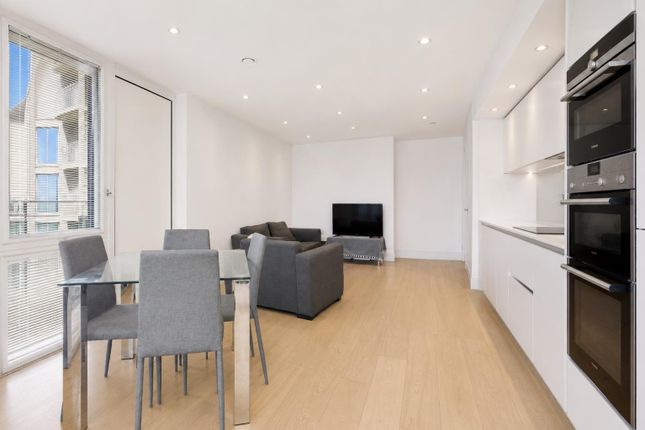 36, Yardley Court, West Drayton photo 4