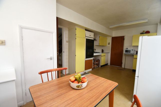 14 Woodlands, St. Neots photo 5