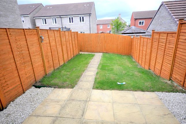 53, Cob Hill, Swindon photo 5