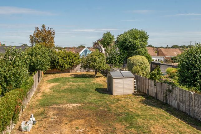 53 Hollow Lane, Hayling Island photo 4