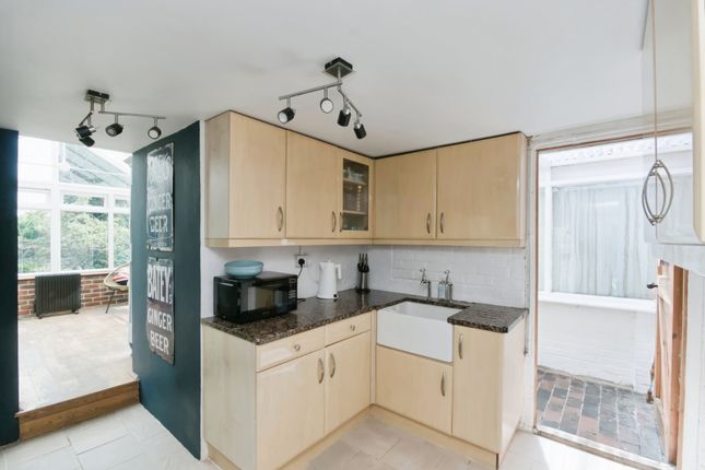 Riverhall Villas, 21, Hoath Hill, Robertsbridge photo 3