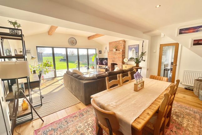25 Main Road, Market Drayton photo 3