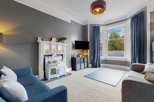 13, St Kenneth Drive, Glasgow photo 2