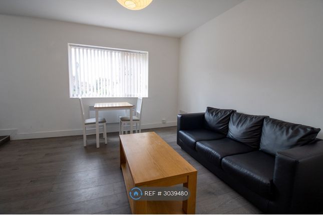 Flat, Grimthorpe Terrace, Leeds photo 2