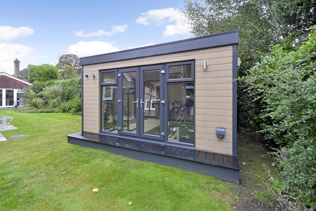 Little Hollies, The Close, Wonersh photo 4