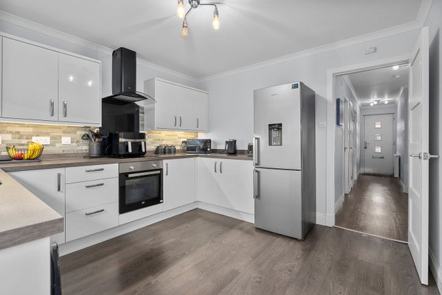 27a, Laurel Grove, Bonnybridge photo 2