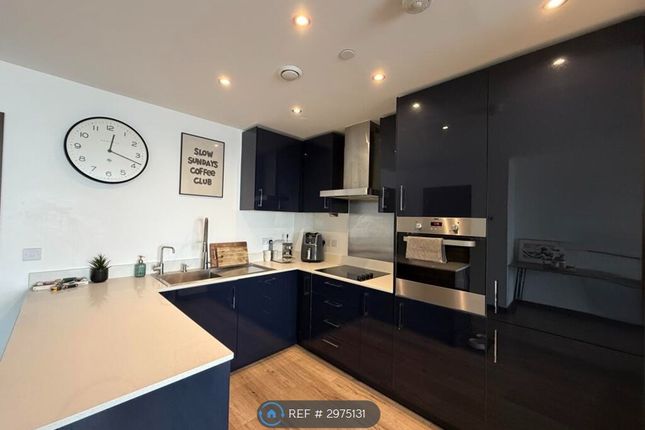 1-bed flat on Flat, Victoria Avenue, Southend-On-Sea, £1,200/mo