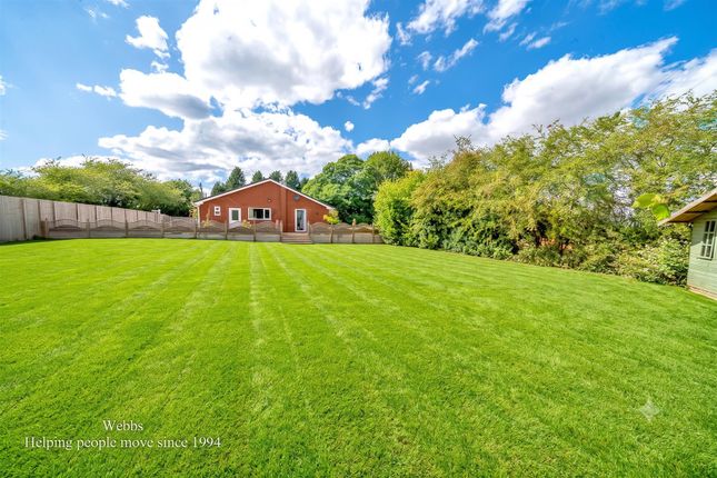 The Bungalow, Bradley Lakes, Rugeley photo 4