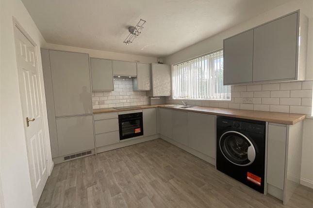 47, Parc Bryn Rhos, Ammanford photo 3