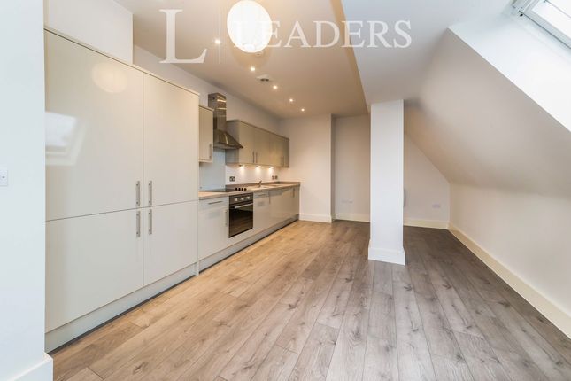 Flat 2 The Eleven, 61, High Street, Crawley photo 4