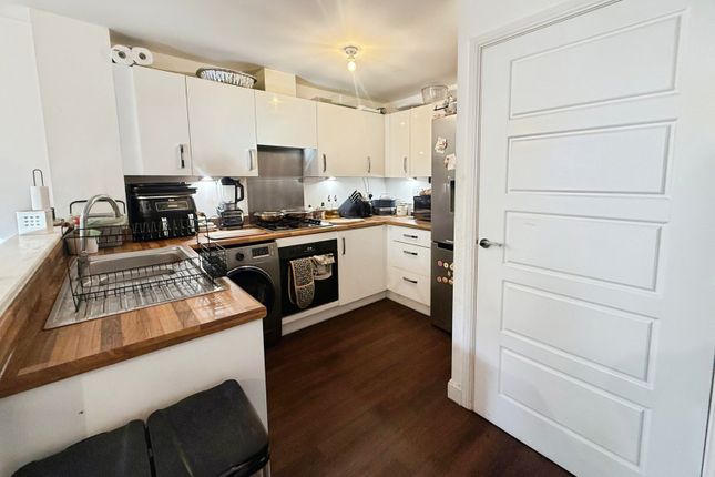 49, Brutus Court, Lincoln photo 3