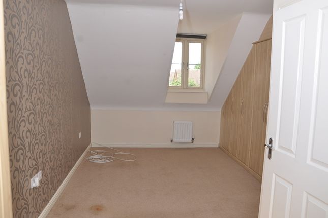 Town house to rent in Levertons Place, Hucknall, Nottingham