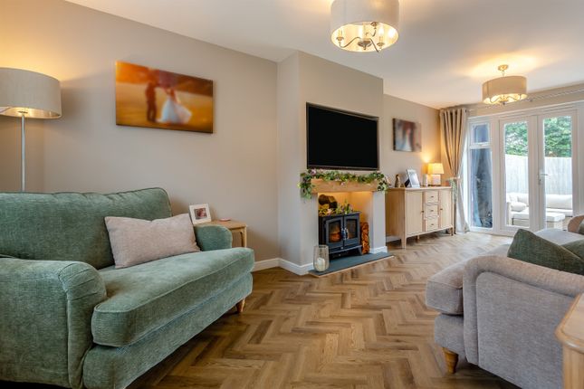 21, Sir Howel Crescent, Undy photo 4