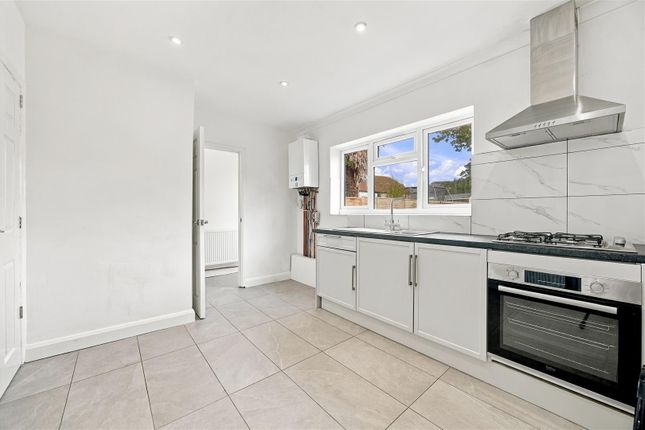 Wescott Way, Uxbridge photo 4