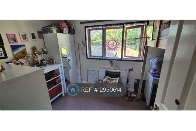Wharf Road, Grays photo 2