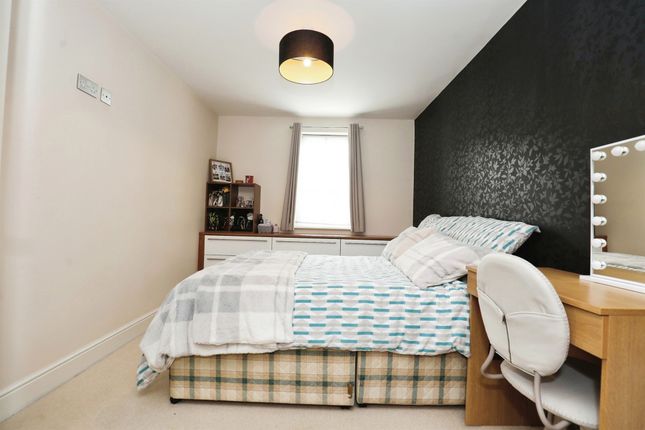 Flat for sale in Causeway, Banbury