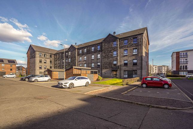 Flat for sale in Redshank Way, Renfrew