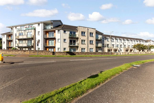 Flat for sale in Stance Place, Larbert, Stirlingshire