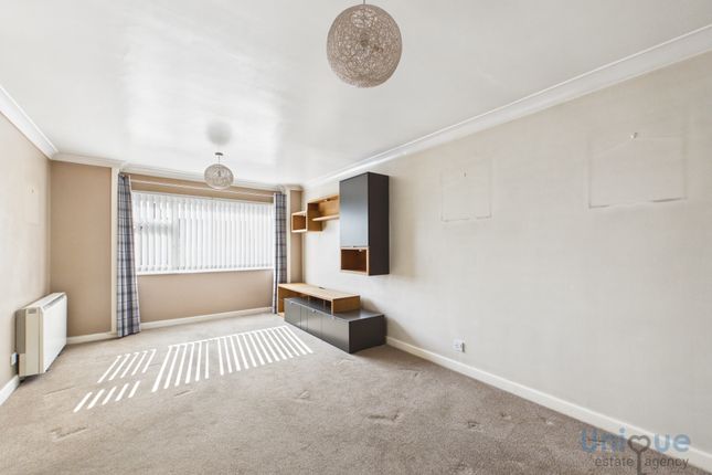 12a, Fairhurst Court, Thornton-Cleveleys photo 3