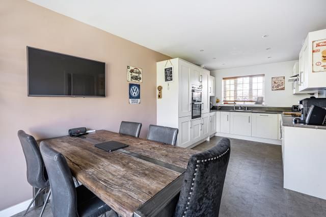 8, Howes Lane, Chipping Norton photo 4