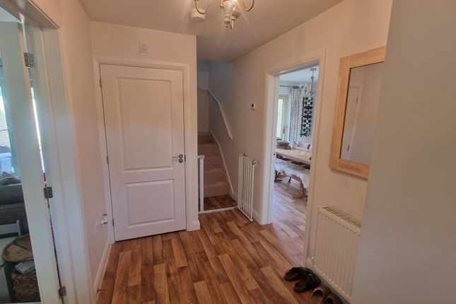 1a Morecombe Way, Fairford photo 5