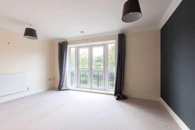 19 Emperor Court, 19, Brookbank Close, Cheltenham photo 2