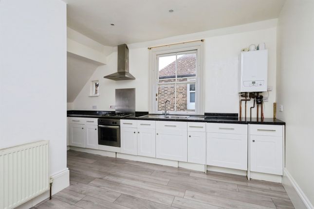 Flat 3, 44, South Street, Eastbourne photo 4