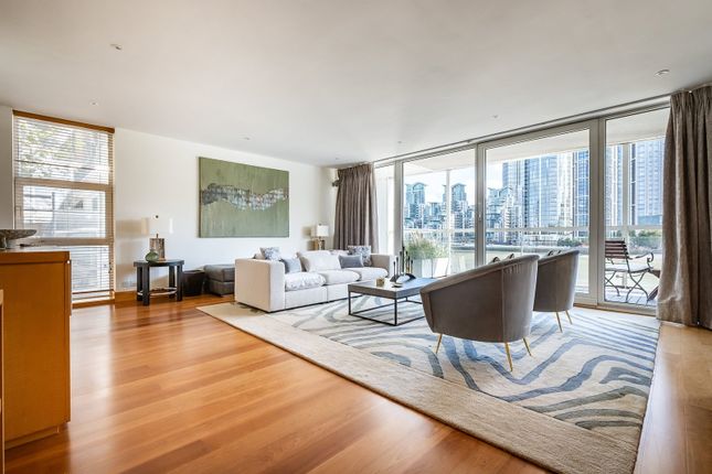 21 Eagle Wharf, 138 Grosvenor Road, London photo 4
