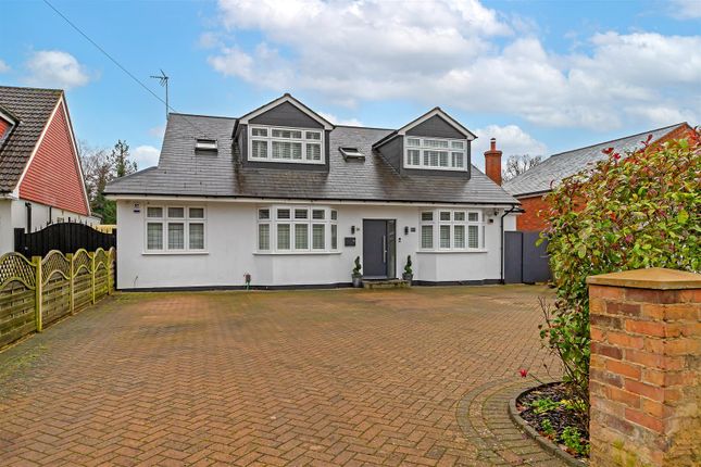 Thumbnail Detached house for sale in Oakwood Road, Bricket Wood, St. Albans