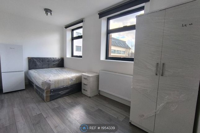 Thumbnail Room to rent in Upper Tooting Road, London